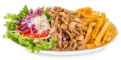 Friet, Kalfsdoner, knoflooksaus, pita broodje en rauwkost